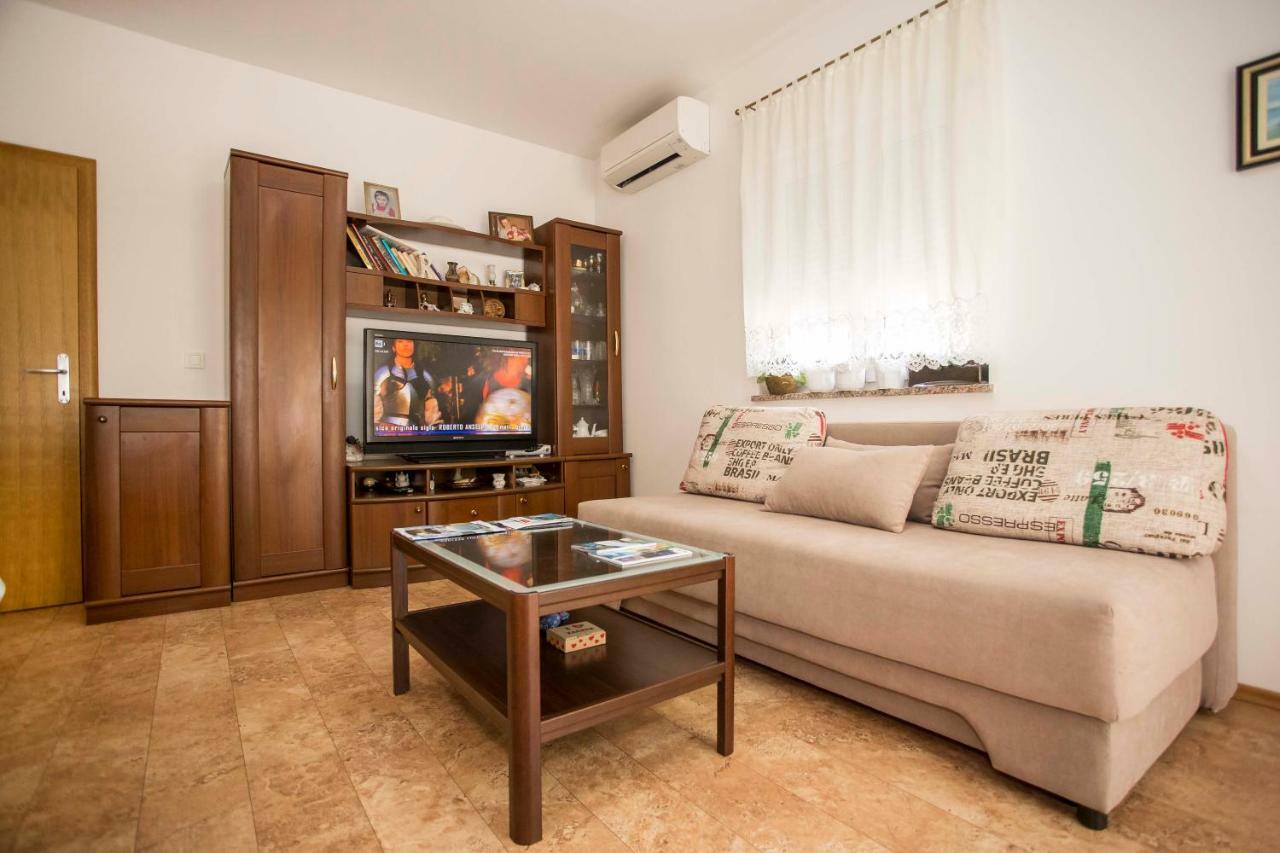 Apartment Beba Ρόβινι Εξωτερικό φωτογραφία